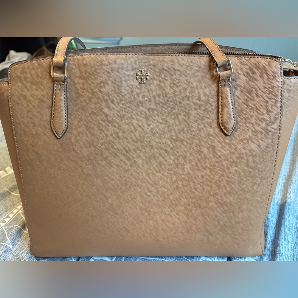 Tory Burch Emerson Large Lap Tote Bag